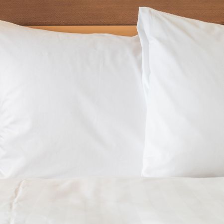 Holiday Inn Oakville Centre By Ihg Екстериор снимка