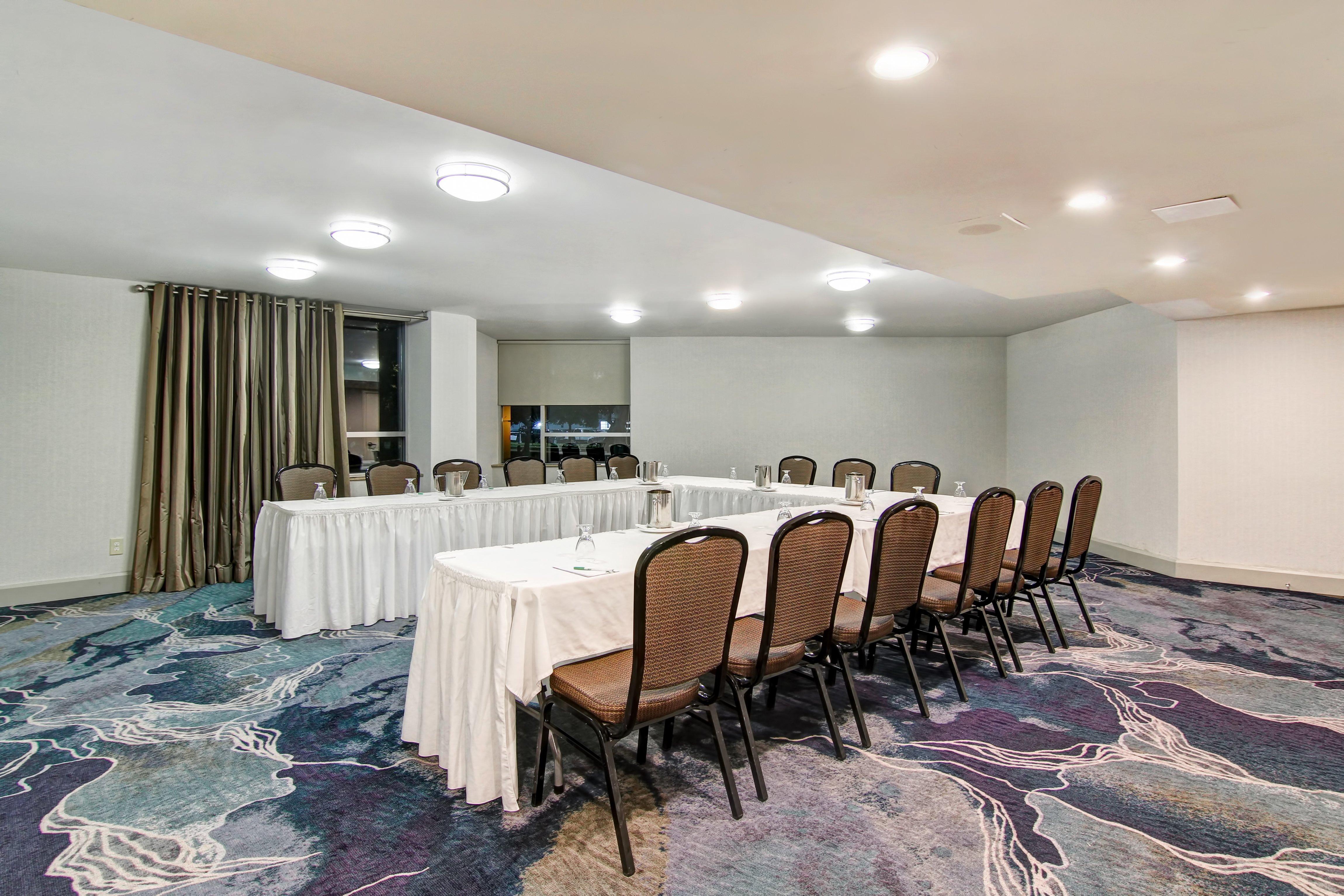 Holiday Inn Oakville Centre By Ihg Екстериор снимка