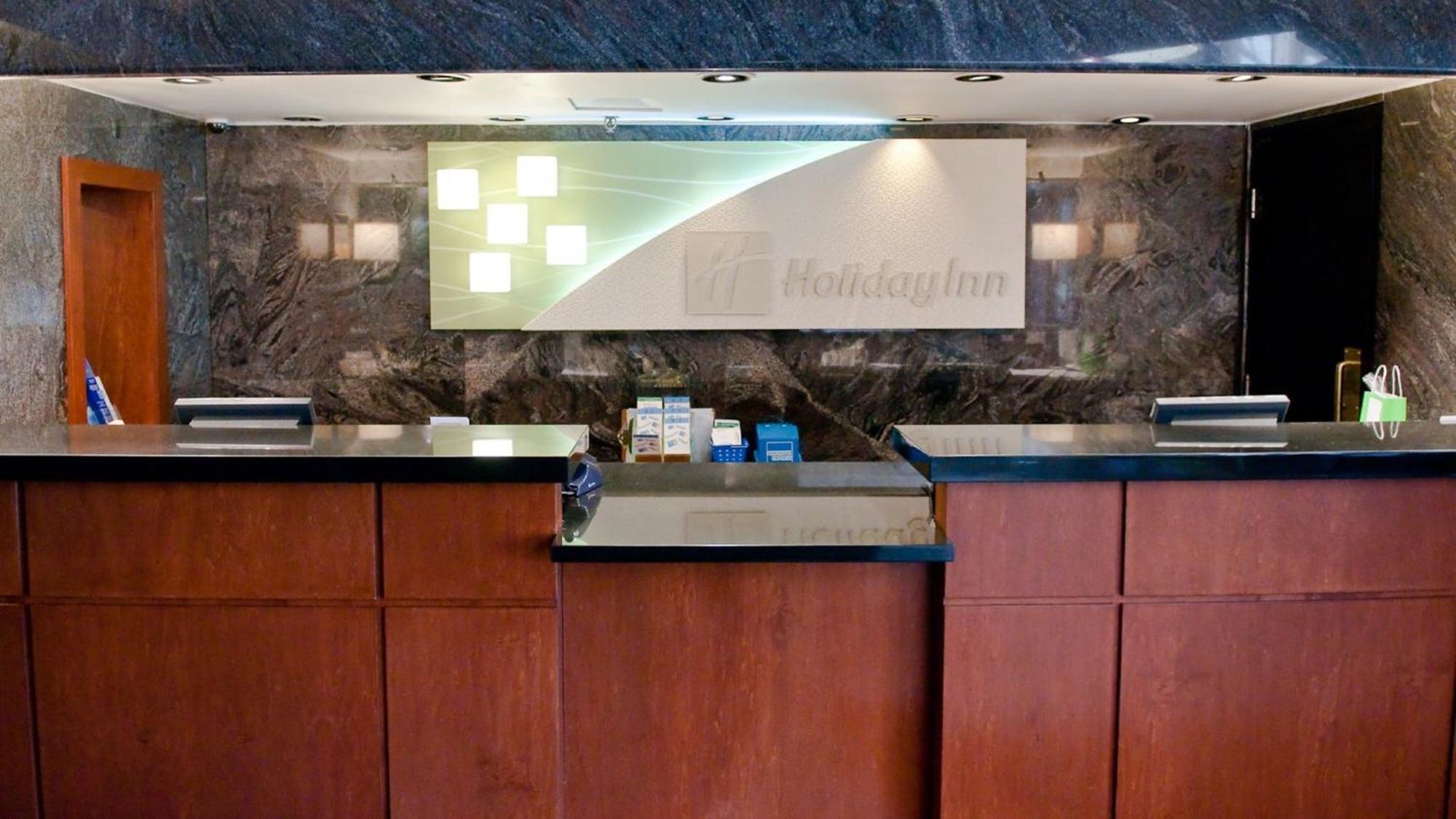 Holiday Inn Oakville Centre By Ihg Екстериор снимка